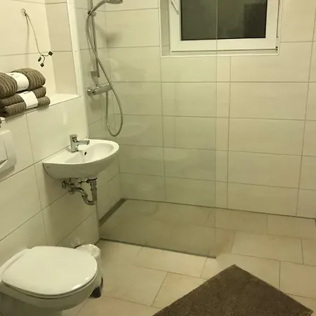 Отель Ferienwohnung Meisenweg