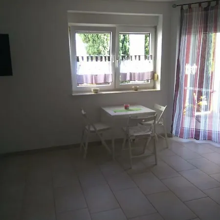 Ferienwohnung Meisenweg Отель Бад-Зоден-Зальмюнстер